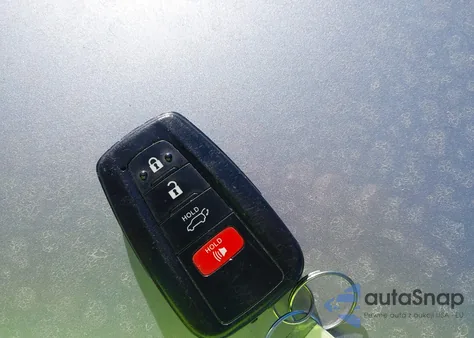 2024 Toyota Rav4 Xle из США, поврежденный, VIN 2T3W1RFV8RC272451